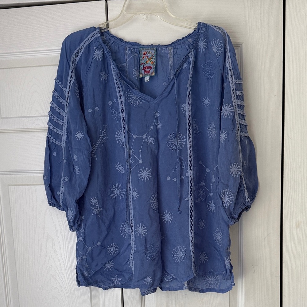 Johnny Was Blue Embroidered Blouse Celestin size large tunic flowy